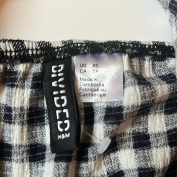 H&M divided black body-con long sleeve gingham dress - Picture 3 of 3